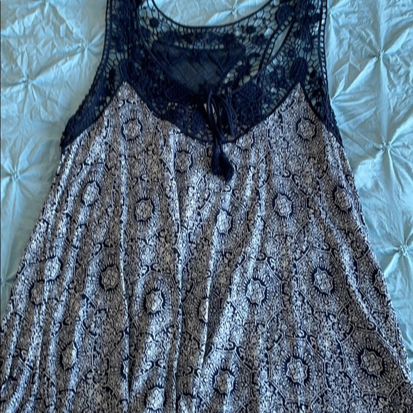 Tank top - Picture 2 of 3